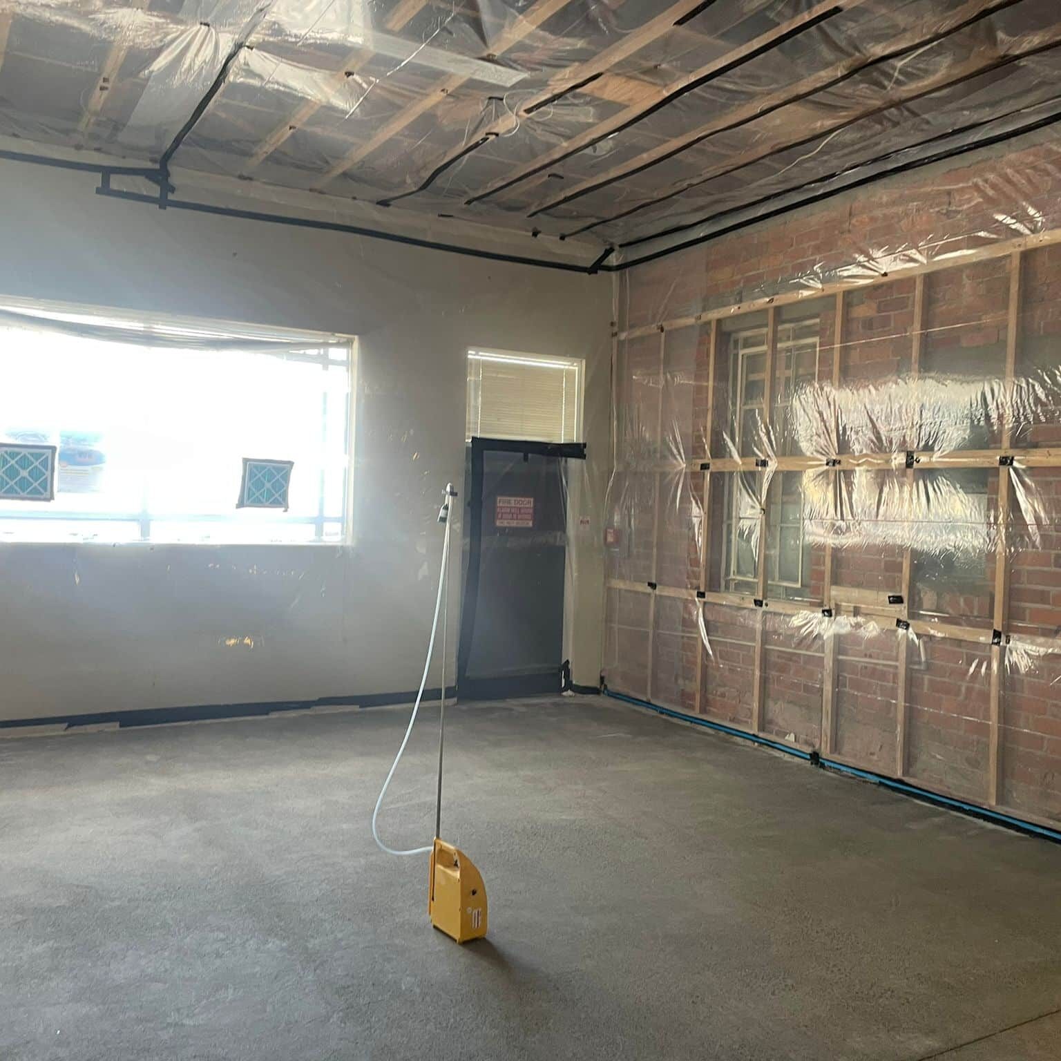 Class A asbestos clearance - air monitoring .